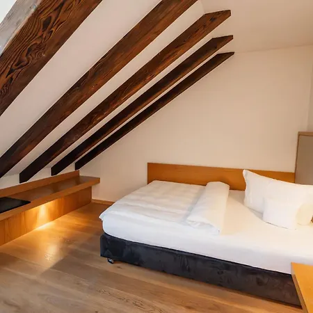 Hotel Eurener Hof 2*